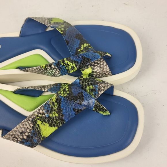 Franco Sarto Jonas Blue Green Snake Print Flip-Flop Sandals - Picture 12 of 16